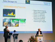 Dr. Peter Morf des Hightech Zentrum Aargau präsentiert einen Einblick in das Projekt "Solarmanager"