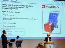 Dr. Peter Morf des Hightech Zentrum Aargau präsentiert einen Einblick in das Projekt "Powerblox"