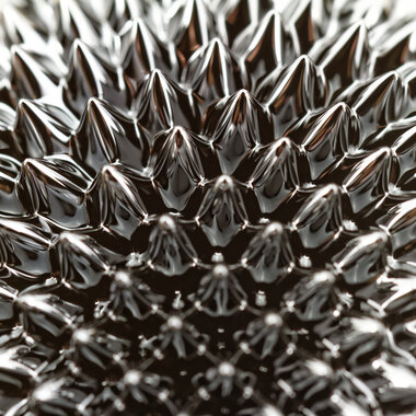 Nanostruktur in Metall, Symbolbild